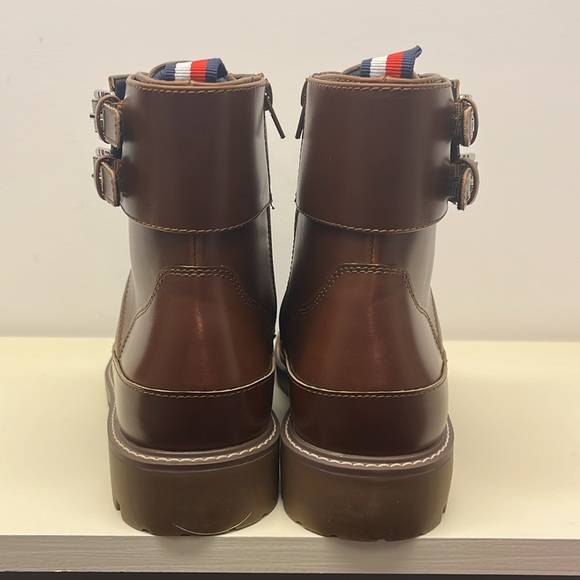 Tommy Hilfiger Sleek Brown Leather Boots Strapped Men’s Size 9 (NWOT) - Picture 4 of 6
